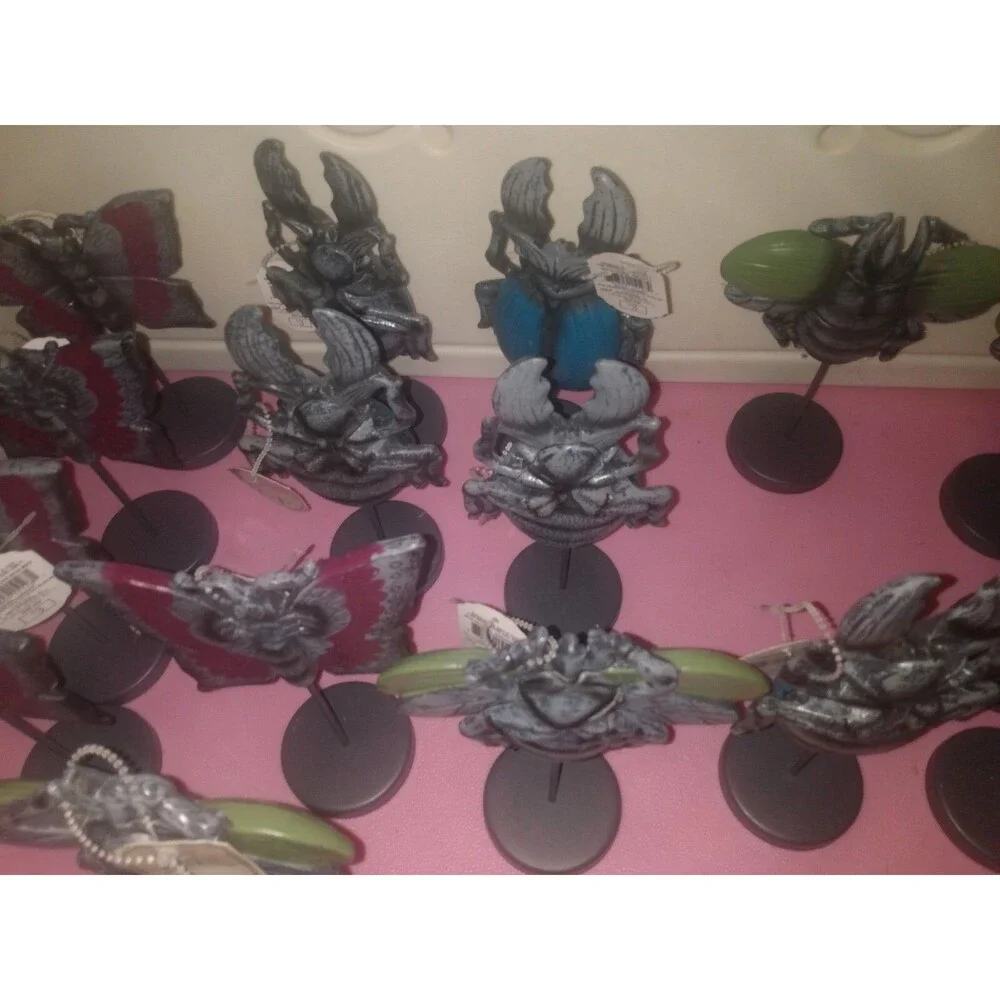 12 Target Bullseye Playground Halloween  Beetle Moth Fly Spooky Bug Figurines